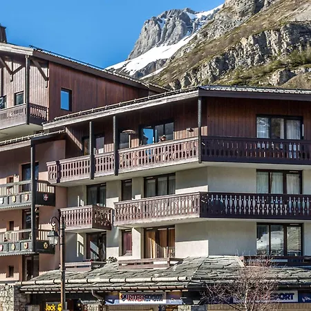 Apartment Luxueux 6 Pieces Avec Hammam, Cheminee Et Parking A *